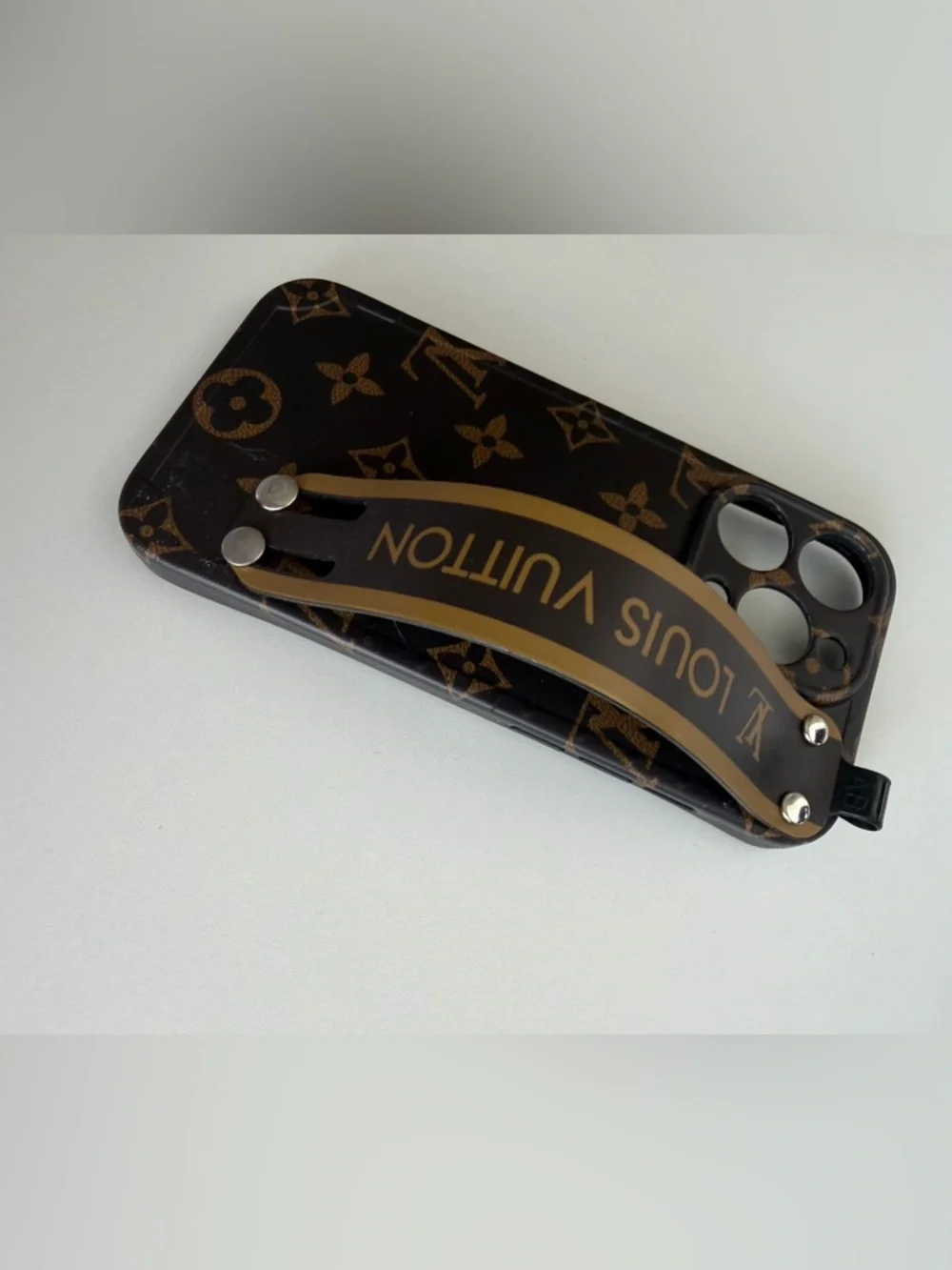 NWOT* iPhone 14 Pro LV Brown Monogram Phone Case with Grip Strap